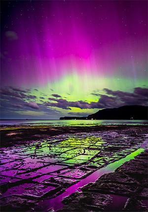 Aurora over the Tessalated pavement