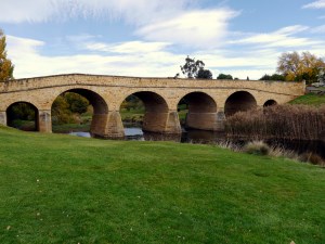 Richmondbridge -300x 225